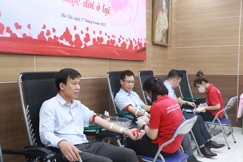 Mỗi giọt máu cho đi, một cuộc đời ở lại Mỗi giọt máu cho đi, một cuộc đời ở lại